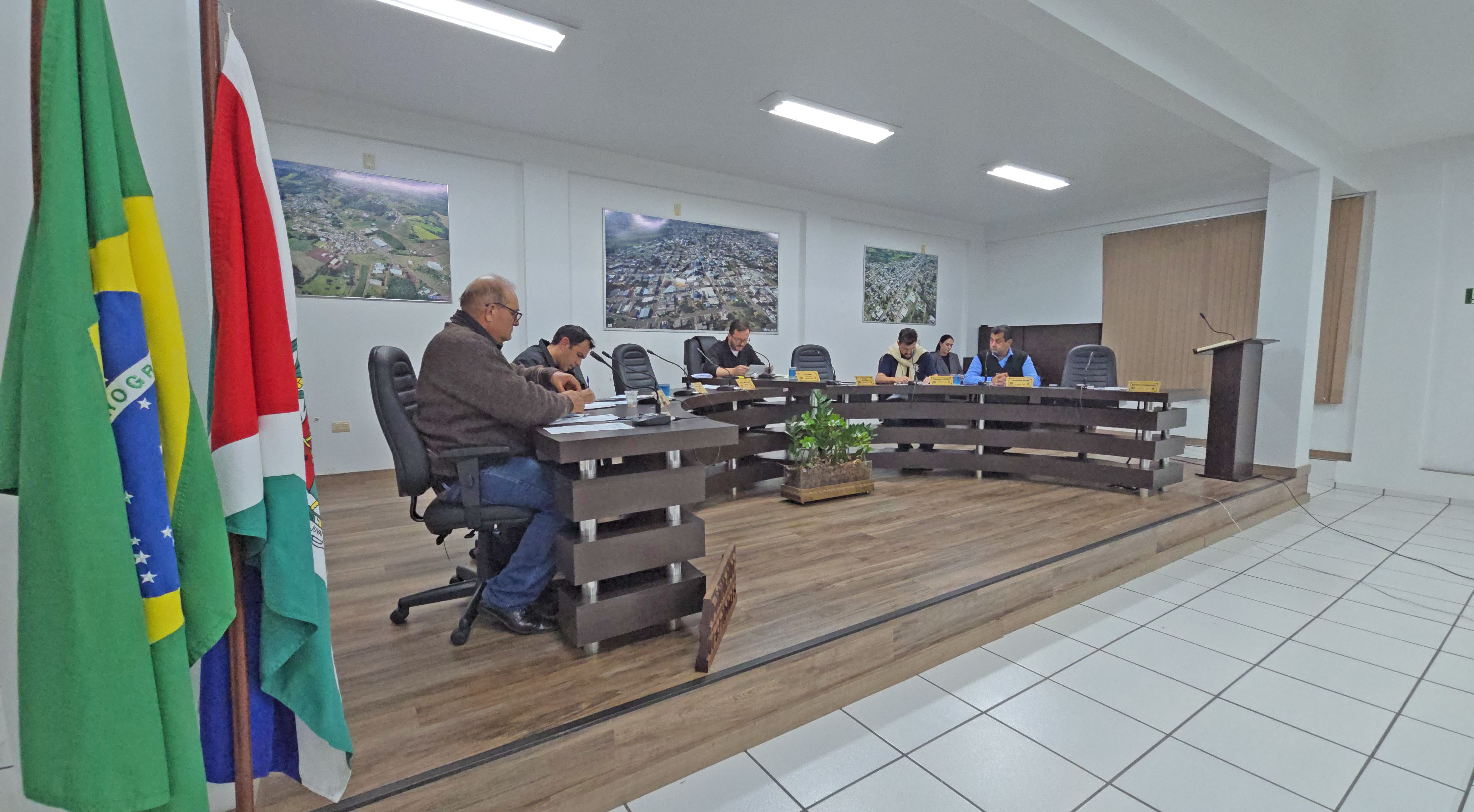 Câmara de Barracão realiza 14ª Sessão Ordinária com discussão de pautas importantes