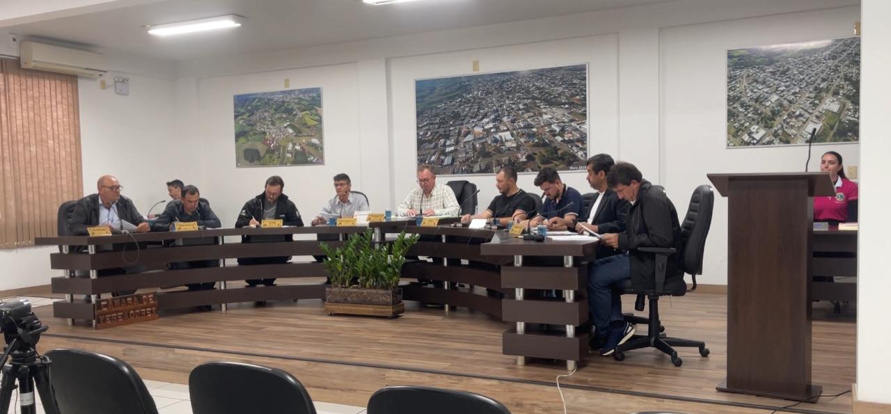 Câmara de Vereadores de Barracão realiza 23ª Sessão Ordinária