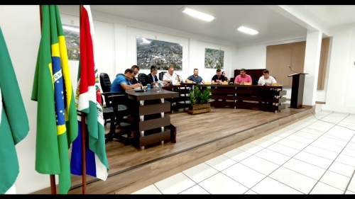 Câmara encerra sessão destacando investimentos e novos recursos